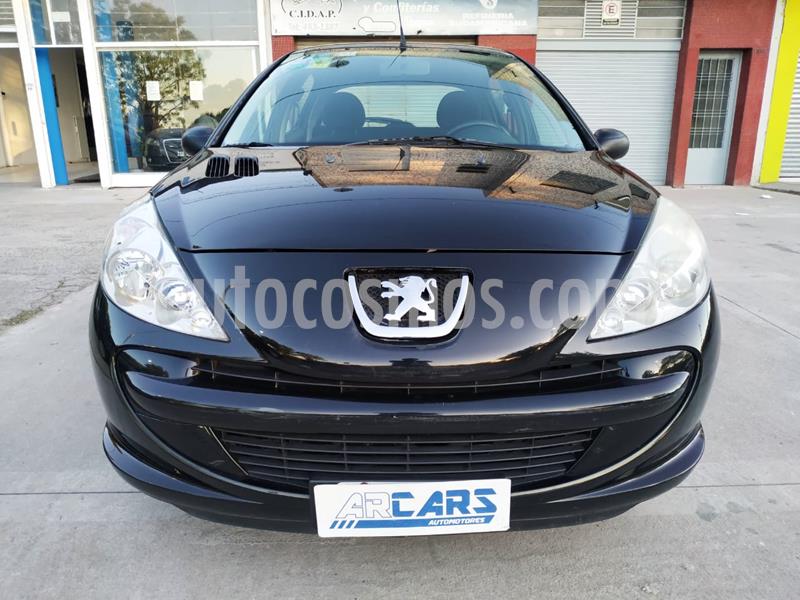 Peugeot 207 Compact 1.4 XS 5P usado (2013) color Negro Perla precio $622.000