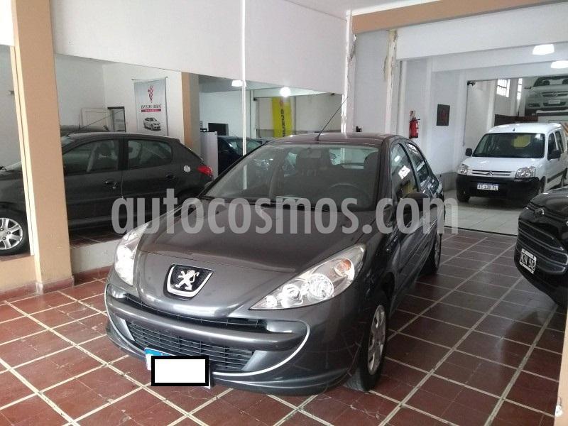 Peugeot 207 Compact 1.4 Allure 5P usado (2016) color Gris Oscuro precio $550.000