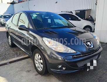 foto Peugeot 207 Compact 1.4 XS 4P usado (2012) color Gris Grafito precio $399.900