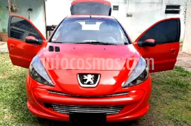 Peugeot 207 Compact 1.4 Active 5P usado (2014) color Rojo Aden precio $550.000