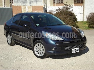 Peugeot 207 Compact 1.6 XT 4P usado (2013) color Azul precio $210.000