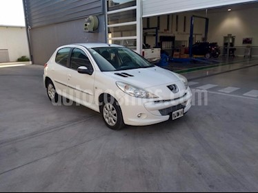 foto Peugeot 207 Compact 1.4 Allure 5P usado (2012) color Blanco precio $360.000