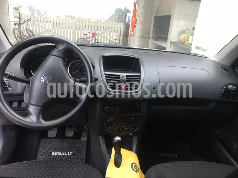 foto Peugeot 207 Compact 1.4 Active 4P usado (2012) color Blanco precio $409.000