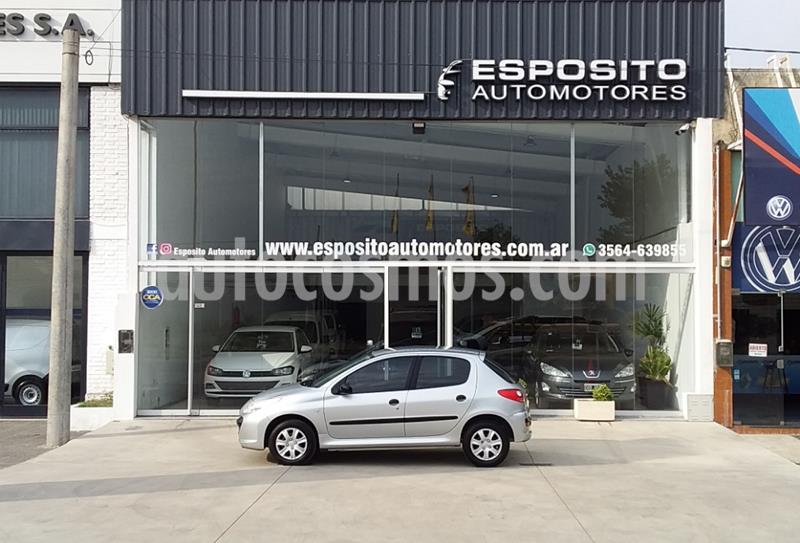 foto Peugeot 207 Compact 1.4 Active 4P usado (2009) color Gris Claro precio $425.000