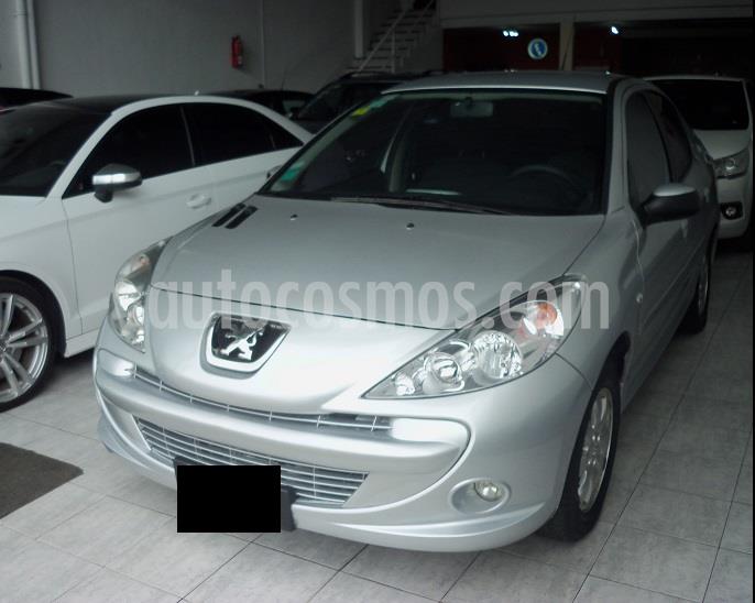 foto Peugeot 207 Compact Xs 1.4 4p usado (2012) color Beige precio $424.900