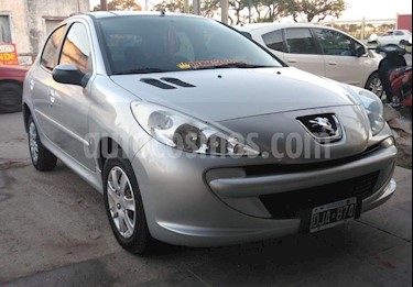 Peugeot 207 Compact 1.4 HDi Allure 5P usado (2014) color Gris Claro precio $39.000