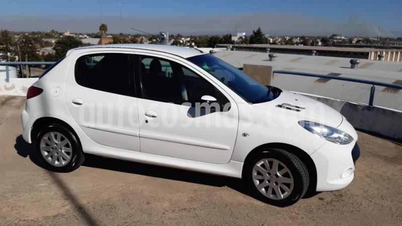 foto Peugeot 207 Compact 1.6 Allure 5P usado (2009) color Blanco precio $410.000