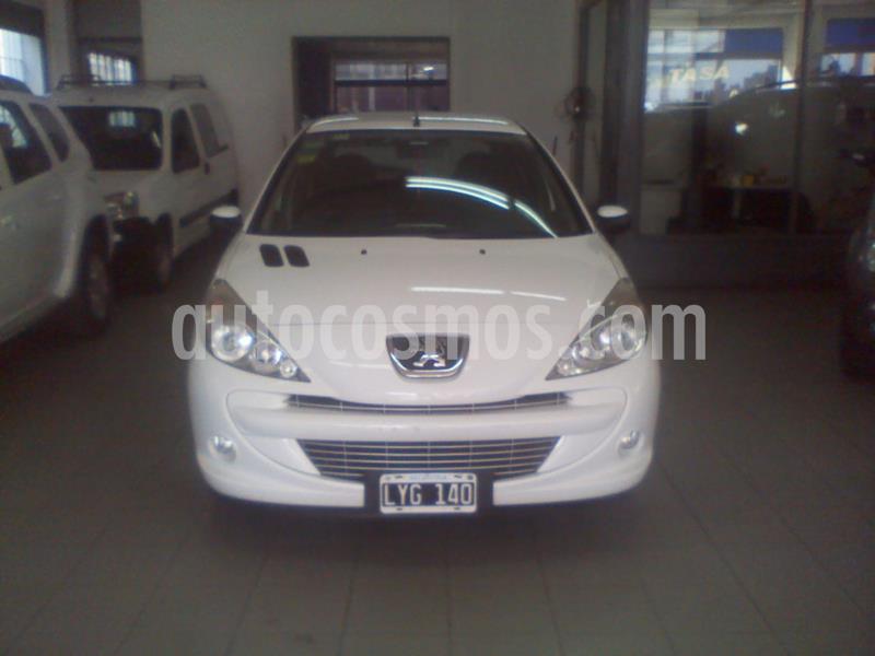foto Peugeot 207 Compact 1.4 Allure 5P usado (2012) color Blanco precio $520.000