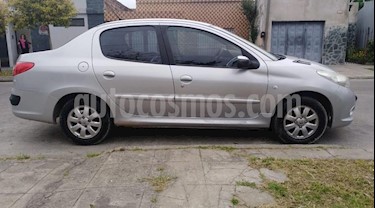 Peugeot 207 Compact 1.4 HDi XS 5P usado (2011) color Gris Aluminium precio $323.000