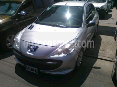 Peugeot 207 Compact 1.4 Active 4P usado (2009) color Gris Claro precio $300.000