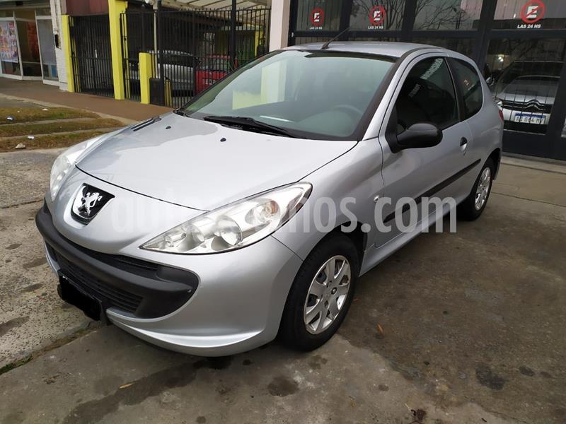 Peugeot 207 Compact 1.4 XR 3P usado (2010) color Gris Aluminium precio $420.000