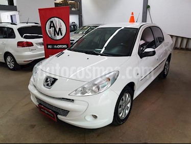 foto Peugeot 207 Compact 1.4 HDi Allure 4P usado (2013) color Blanco precio $349.000
