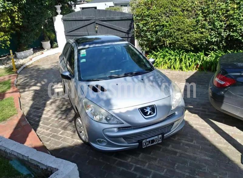 foto Peugeot 207 Compact 1.6 XT Tiptronic 4P usado (2011) color Gris Aluminium precio $600.000