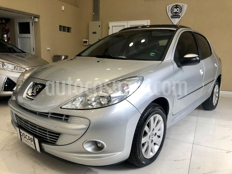 foto Peugeot 207 Compact 1.4 HDi XT 5P usado (2011) color Gris Aluminium precio $619.000