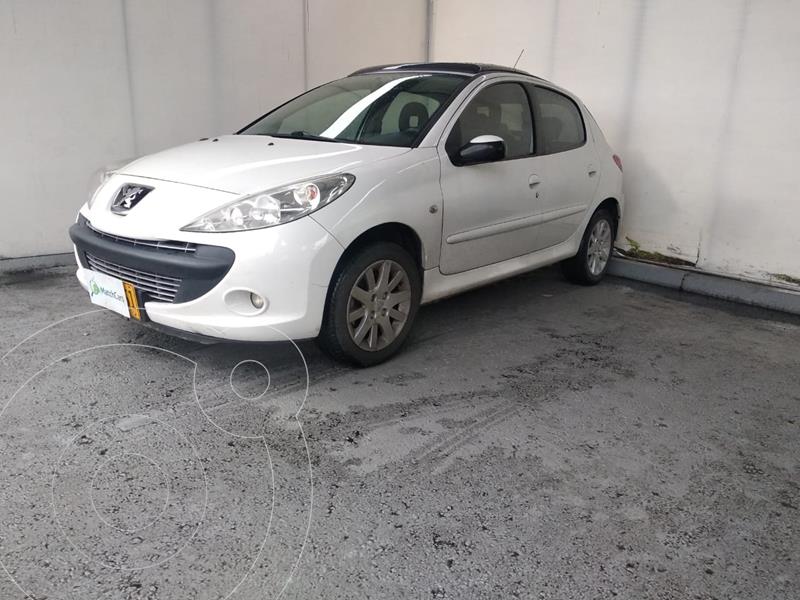 foto Peugeot 207 Compact 1.6L XR usado (2011) color Blanco precio $18.990.000