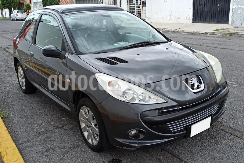 foto Peugeot 207 Compact 3P Feline usado (2011) color Gris precio $78,000