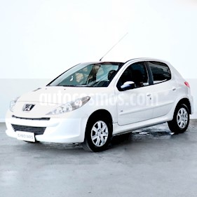 Peugeot 207 CC usado (2015) color Blanco precio $475.000
