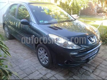 Peugeot 207 CC usado (2012) color Verde precio $205.000