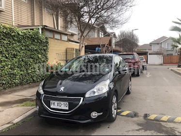 Foto Peugeot 208 1.6L Allure VTi 3p usado (2013) color Negro precio $5.700.000
