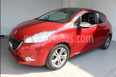 foto Peugeot 208 1.6L Féline 3P usado (2016) color Vino Tinto precio $169,000