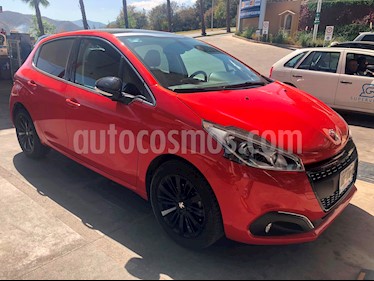 foto Peugeot 208 1.6L Féline usado (2017) color Naranja precio $180,000