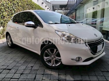 Foto venta Auto usado Peugeot 208 3p Feline L4/1.6 Man (2015) color Blanco precio $165,000