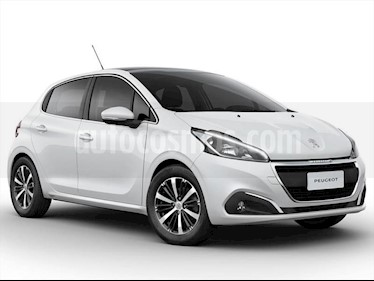 Peugeot 208 Active 1.6 usado (2017) color Blanco precio $392.000