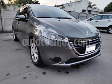 foto Peugeot 208 Allure 1.5 NAV usado (2013) precio $290.000