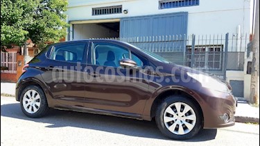 Foto Peugeot 208 Allure 1.5 NAV usado (2015) precio $435.000