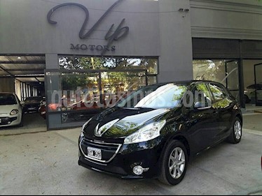 foto Peugeot 208 Allure 1.6 Aut NAV usado (2014) color Negro precio $520.000