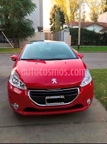 foto Peugeot 208 Allure 1.6 usado (2015) color Rojo Aden precio $375.000