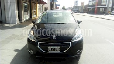 foto Peugeot 208 Allure 1.6 usado (2013) color Negro precio $445.000
