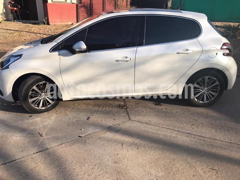 Peugeot 208 Feline 1.6 Pack Cuir usado (2016) color Blanco precio $990.000