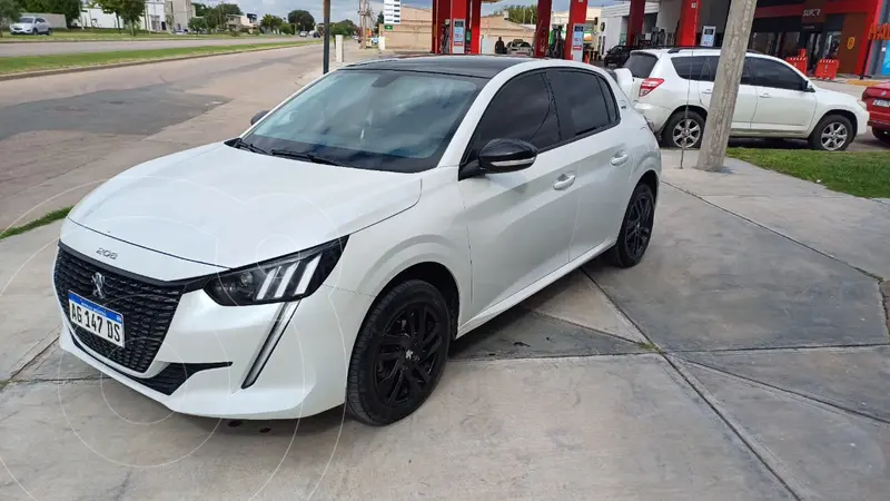 Foto Peugeot 208 Style 1.6 usado (2023) color Blanco precio $22.900.000
