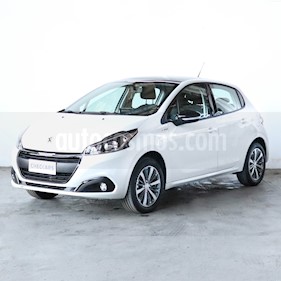 Peugeot 208 Active 1.6 usado (2020) color Blanco precio $1.070.000
