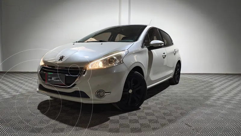 Foto Peugeot 208 Feline 1.6 Pack Cuir usado (2015) color Blanco Nacre precio $15.974.000