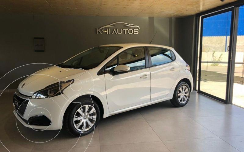 Foto Peugeot 208 Active 1.6 usado (2018) color Blanco Banquise precio $1.250.000