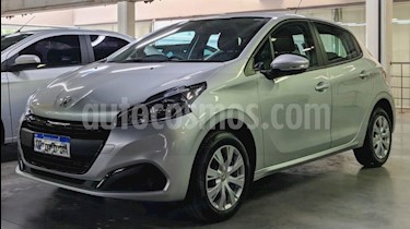Peugeot 208 Active 1.6 usado (2019) color Gris Claro precio $750.000