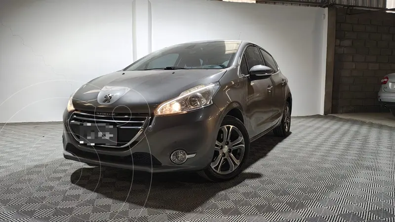 Foto Peugeot 208 Feline 1.6 usado (2014) color Gris Lunar precio $14.504.000