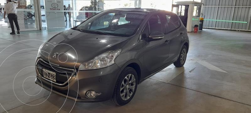 Foto Peugeot 208 Allure 1.6 usado (2014) color Gris precio $1.150.000
