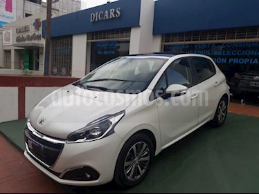 foto Peugeot 208 GT 1.6 THP usado (2017) color Blanco precio $620.000