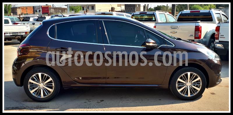 Peugeot 208 Feline 1.6 usado (2017) precio $1.025.000