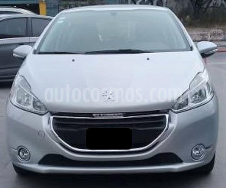 foto Peugeot 208 Allure 1.5 NAV usado (2014) color Gris precio $845.000