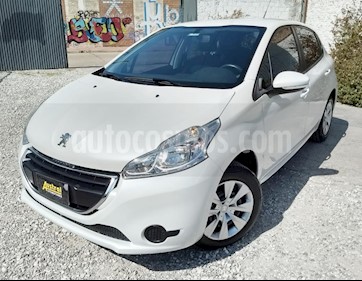 Peugeot 208 Allure 1.5 NAV usado (2014) color Blanco precio $285.000