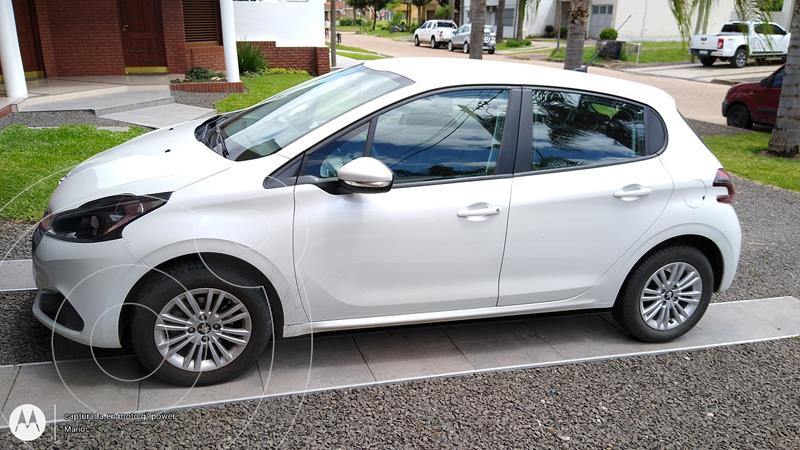 Peugeot 208 Allure 1.6 usado (2018) color Blanco precio $1.350.000