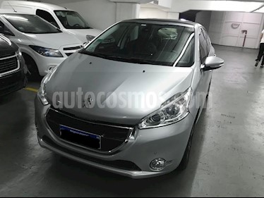 Peugeot 208 Feline 1.6 usado (2016) color Gris precio $709.000