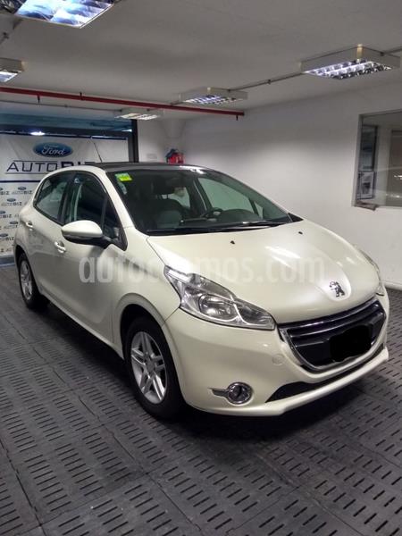 Peugeot 208 Allure 1.6 usado (2015) color Blanco Nacre precio $830.000