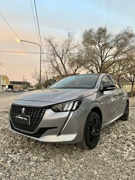 Foto Peugeot 208 Allure 1.6 Tiptronic usado (2023) color Gris Aluminium financiado en cuotas(anticipo $3.000.000 cuotas desde $200.000)