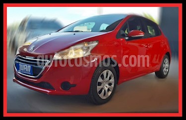 Peugeot 208 Allure 1.5 NAV usado (2015) color Rojo precio $520.000