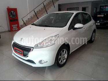 Peugeot 208 Allure 1.6 Aut NAV usado (2014) color Blanco precio $480.000